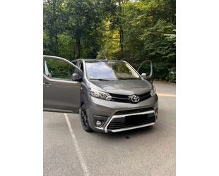 Toyota Toyota Proace (Verso) 1,6-l-D-4D 85kW L1 Family Co Gebrauchtwagen