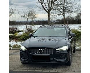 Volvo Volvo V60 T6 Recharge AWD Geartr. R Design Expres. Gebrauchtwagen