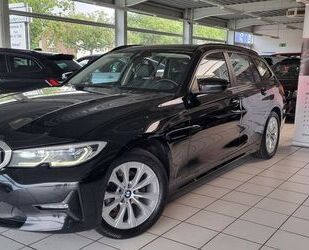 BMW BMW 320d Touring Advantage Laserlicht Head-Up Gebrauchtwagen