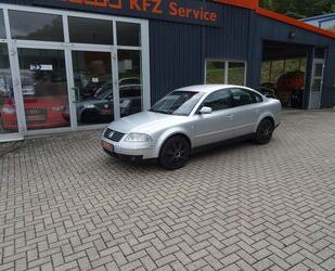 VW Volkswagen Passat 2.5 V6 TDI tiptronic 4motion Hig Gebrauchtwagen