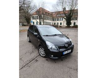 Toyota Toyota Corolla Verso 2.2-l-D-CAT Executive Executi Gebrauchtwagen