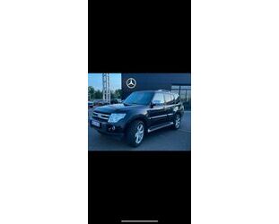 Mitsubishi Mitsubishi Pajero 3,2 DI-D Edition 25 Automatik Ed Gebrauchtwagen