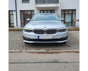 BMW BMW 530d xDrive Touring A - Luxury Line, SH, AHK, Gebrauchtwagen