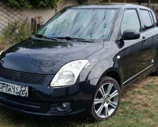 Suzuki Suzuki Swift 1.3 Black and White Gebrauchtwagen