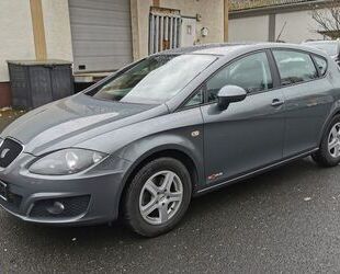 Seat Seat Leon Style Copa PDC Navi 1.Hand 8-fach bereif Gebrauchtwagen