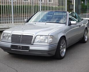 Mercedes-Benz Mercedes-Benz E 220 Cabrio W124 FINAL EDITION Auto Gebrauchtwagen