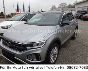 VW Volkswagen T-Roc Life DSG, AHK, RFK, Dach schwarz Gebrauchtwagen