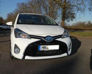 Toyota Toyota Yaris 1,5-l-VVT-i Hybrid CVT Edition-S Gebrauchtwagen