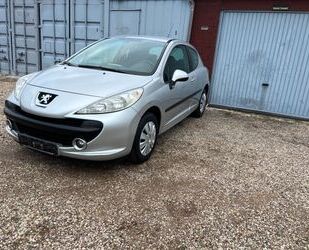 Peugeot Peugeot 207 Urban Move*1 Hand*Klima*EFH*8Fach Bere Gebrauchtwagen