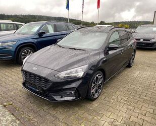 Ford Ford Focus Turnier ST-Line X AHK Gebrauchtwagen