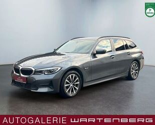 BMW BMW 330e Touring Advantage/LASER/HUD/PANO/CAM/LEDE Gebrauchtwagen