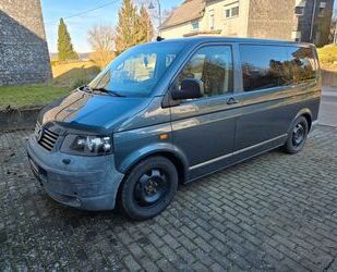 VW Volkswagen T5 Caravelle 2.5TDI Gebrauchtwagen