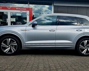 VW Volkswagen Touareg R-Line 4Motion Voll STH Matrix Gebrauchtwagen