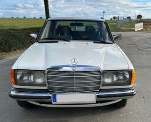 Mercedes-Benz Mercedes-Benz 230 Automatik W123 - H Gutachten Gebrauchtwagen