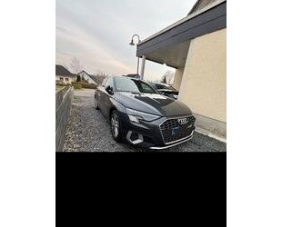 Audi Audi A3 35 TFSI S tronic edition one Limousine ed. Gebrauchtwagen