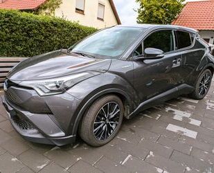 Toyota Toyota C-HR Team Deutschland, 8-fach Reifen, Anhän Gebrauchtwagen