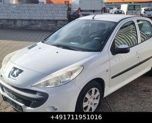 Peugeot Peugeot 206 + Basis Gebrauchtwagen