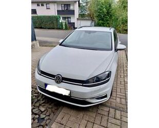 VW Volkswagen Golf 1.6 TDI SCR Comfortline Variant Co Gebrauchtwagen