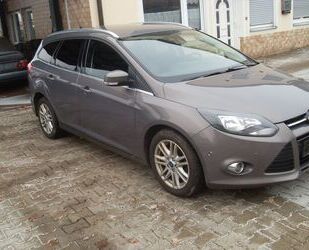 Ford Ford Focus Turnier Titanium FESTPREIS!!! Gebrauchtwagen