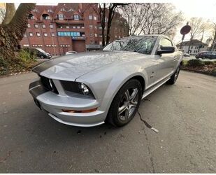 Ford Ford Mustang 4.6*AUTOMATIK*KLIMA*VOLLLEDER*ALUFELG Gebrauchtwagen