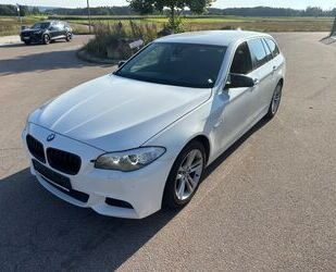 BMW BMW 525d Touring *Leder*Xenon*Head-up*LED* Gebrauchtwagen