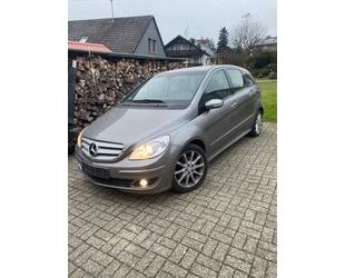 Mercedes-Benz Mercedes-Benz B 200 -Leder-1 Hand-Tempomat Gebrauchtwagen