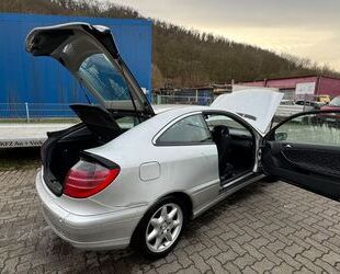 Mercedes-Benz Mercedes-Benz CL 180Coupe a1.Hd PDC Tem!AHK WR 6Ga Gebrauchtwagen