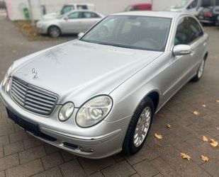 Mercedes-Benz Mercedes-Benz E 200 W211 1. Hand Scheckheft voll Gebrauchtwagen