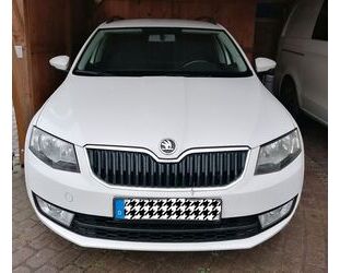 Skoda Skoda Octavia 1.6 TDI DSG Ambition Combi Ambition Gebrauchtwagen