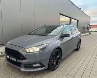 Ford Ford Focus ST/1.Hand/Scheckheftgepflegt/Navi/Rückf Gebrauchtwagen