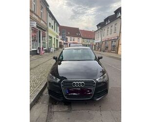 Audi Audi A1 1.6 TDI Attraction Attraction Gebrauchtwagen