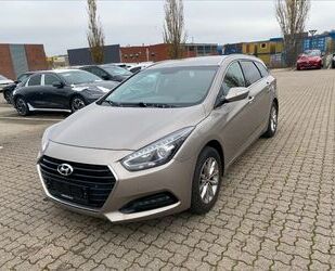 Hyundai Hyundai i40 cw blue Trend 1,7 CDRi Gebrauchtwagen