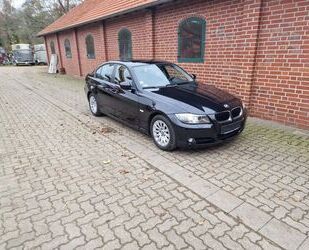 BMW BMW 320i Navi Business PDC Schiebedach Gebrauchtwagen