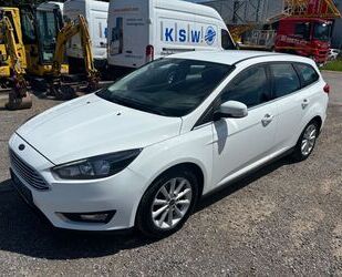 Ford Ford Focus Turnier Titanium Automatic Gebrauchtwagen