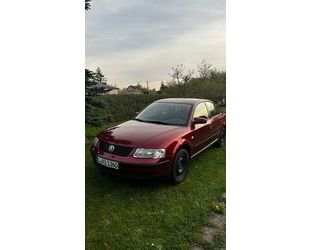 VW Volkswagen Passat 1.6 Trendline Trendline Gebrauchtwagen