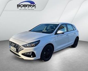 Hyundai Hyundai i30 Trend 1.5 Turbo 7-DCT PDC SHZ LHZG Nav Gebrauchtwagen