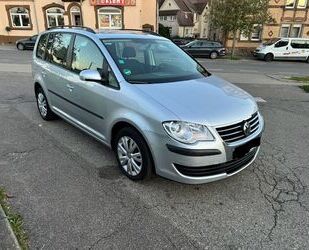 VW Volkswagen Touran United 7 Sitze / Anhängerkupplun Gebrauchtwagen