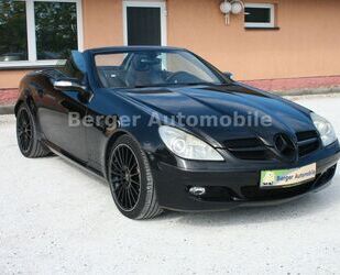 Mercedes-Benz Mercedes-Benz SLK 200 K Aut. *AMG*Xenon*Comand* Gebrauchtwagen