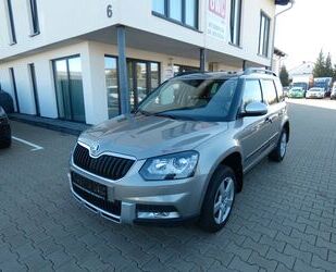 Skoda Skoda Yeti Elegance Outdoor 4x4 Panorama Alu Grau Gebrauchtwagen