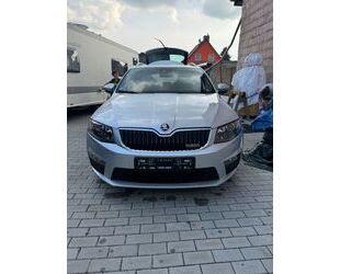 Skoda Skoda Octavia 2.0 TDI DSG 4x4 RS Combi RS Gebrauchtwagen