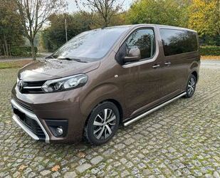 Toyota Toyota Proace (Verso) 2,0-l-D-4D 130kW L1 Family C Gebrauchtwagen