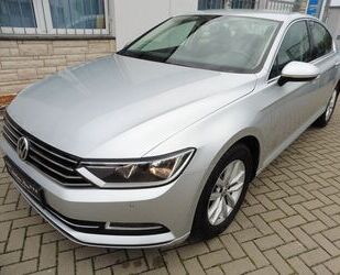 VW Volkswagen Passat 1,4 TSI Comfortline*NAVI*PDC*AHK Gebrauchtwagen