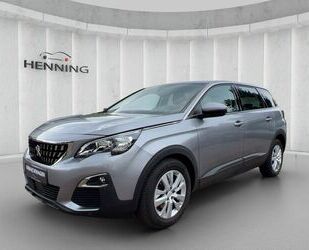 Peugeot Peugeot 5008 1.2 PureTech 7-Sitzer Automatik Navi Gebrauchtwagen