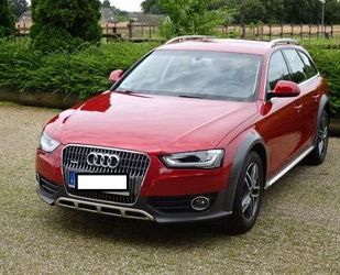 Audi Audi A4 Allroad 2.0 TDI S-tronic quattro in Vulkan Gebrauchtwagen