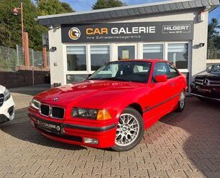 BMW BMW 318is E36 Coupé*1.HAND*RENTNERFA*ORIGINALZU*OL Gebrauchtwagen