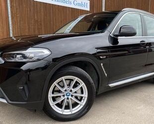 BMW BMW X3 xDri.30e Facelift Leder Navi LiveC Parkass1 Gebrauchtwagen