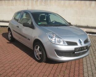 Renault Renault Clio III Expression. Zahnriemen, WP+Servic Gebrauchtwagen