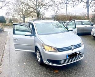 VW Volkswagen Touran 1.4*7-SITZER*KLIMA*SITZHZ*TEMP Gebrauchtwagen