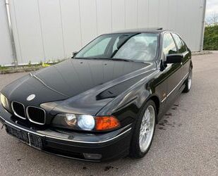 BMW BMW 528i Automatik Leder Schiebedach Gebrauchtwagen