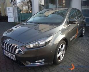 Ford Ford Focus Titanium 1.0 EcoBoost Navi Mehrzonenkli Gebrauchtwagen